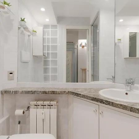 Apartment Guesthost - Arco Della Pace Milan