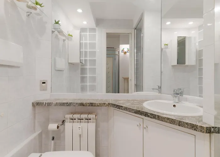 Apartment Guesthost - Arco Della Pace Mailand